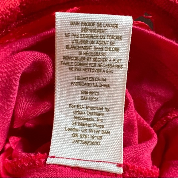 FREE PEOPLE Crochet Dress Mini Red Strawberry Long Sleeve Size Medium NWT - Picture 11 of 12